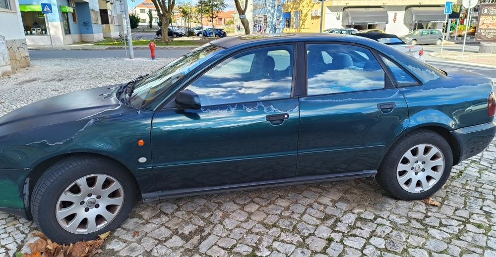 Carro Audi A4 B5 de 1995