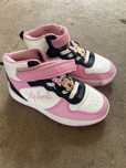 2 pares de sapatilhas e sandalias para menina