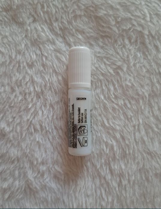 Klej do rzęs marki KISS 2 sztuki 2g