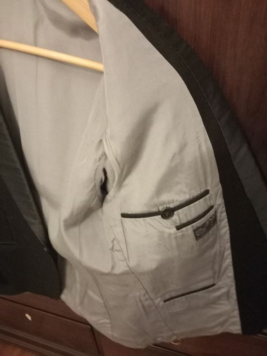 Casaco clássico cor preta