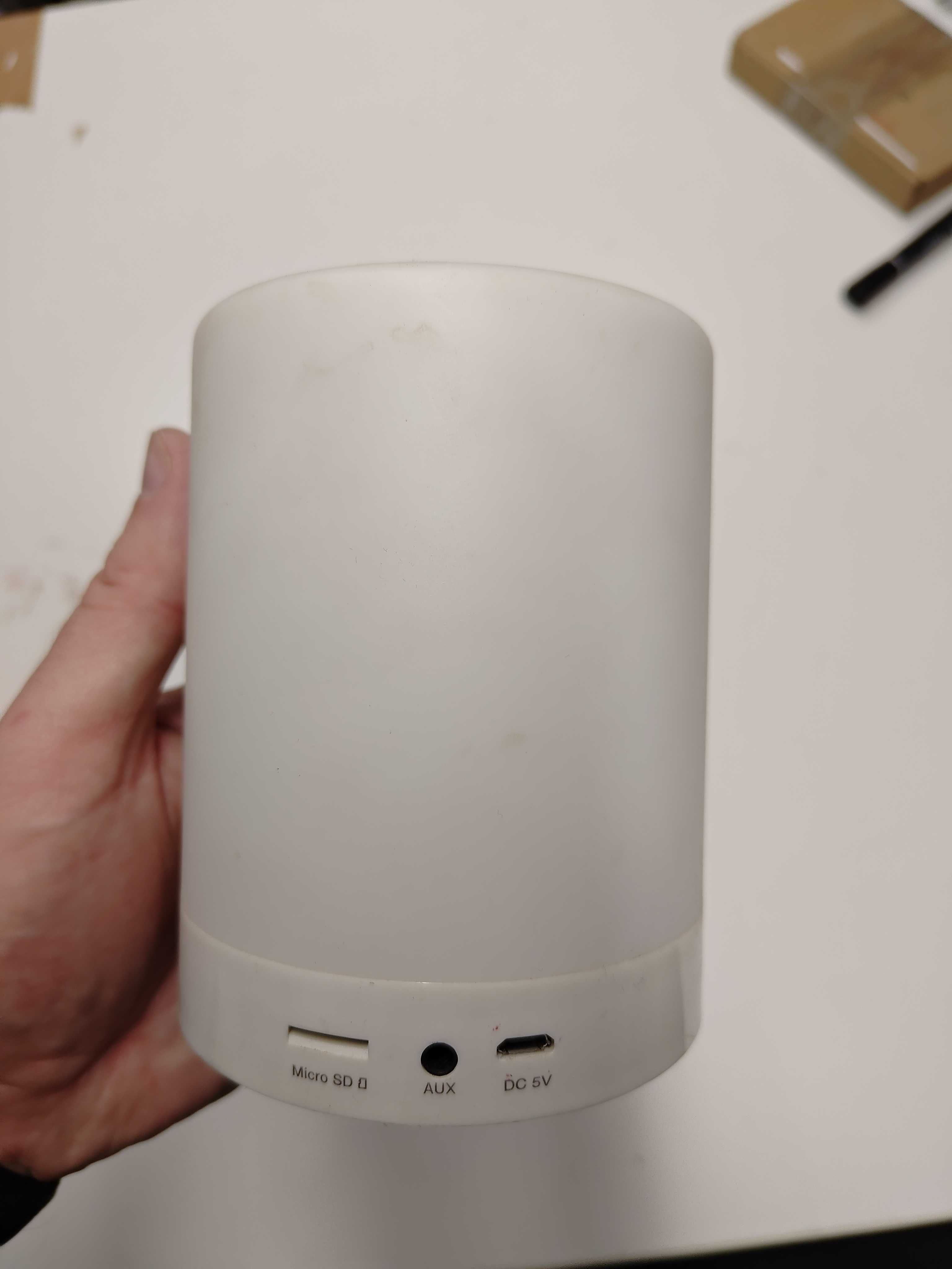 Lampka dekoracyjna LED + głosnik bluetooth FUNNY LED RGB
