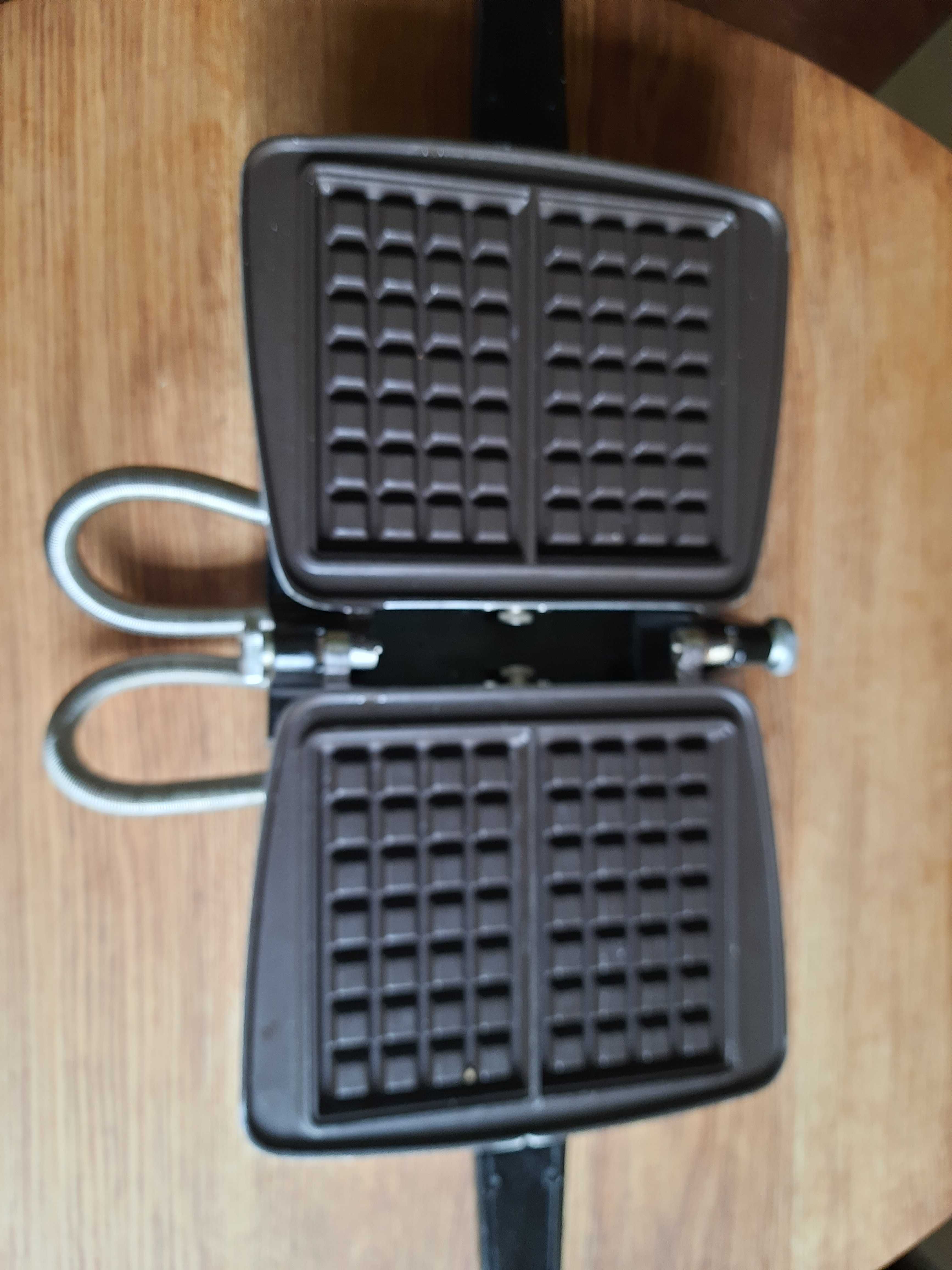 Gofrownica z lat 80-tych, Dezamet typ 251, niezawodna, z kablem