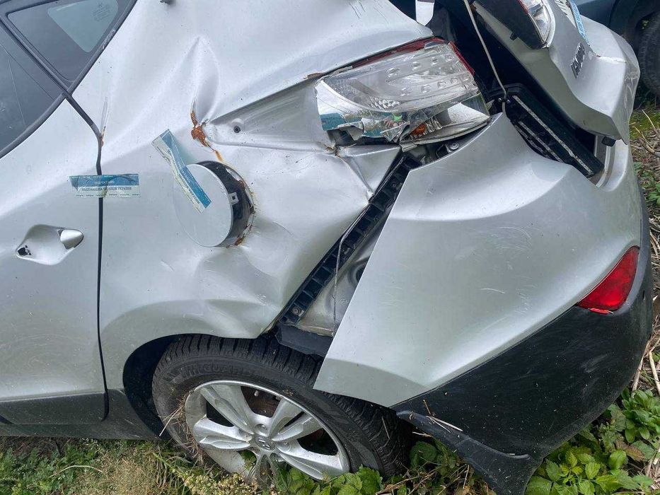 Продам Hundai ix35 2.0 бензин механіка, після дтп, не на ходу.