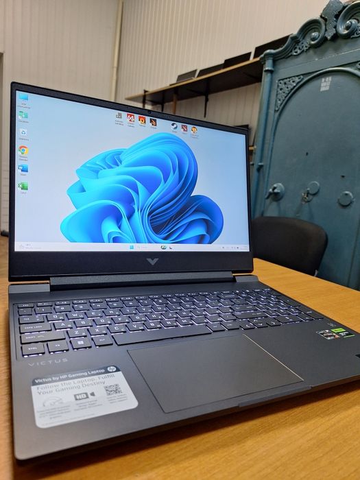 HP Victus 15-fb1013dx Ryzen 5 7535HS RTX 2050 4Gb DDR5 16Gb SSD 512Gb
