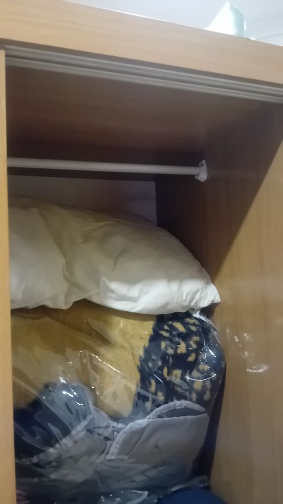 Guarda fato pequeno