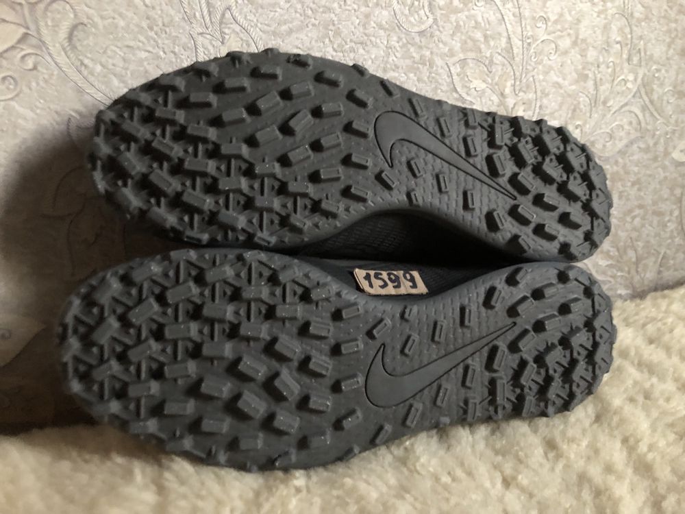 Оригінал! Як нові, сороконожки Nike Mercurial 42,5 42 41,5 41 27-26