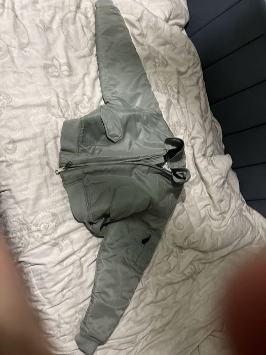 Бомбер на зиму и осень