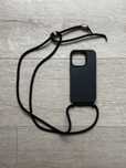 Sprzedam case etui do Iphone 15 pro czarny ze sznurkiem