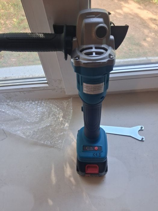 Болгарка  безщіткова комплект 125мм