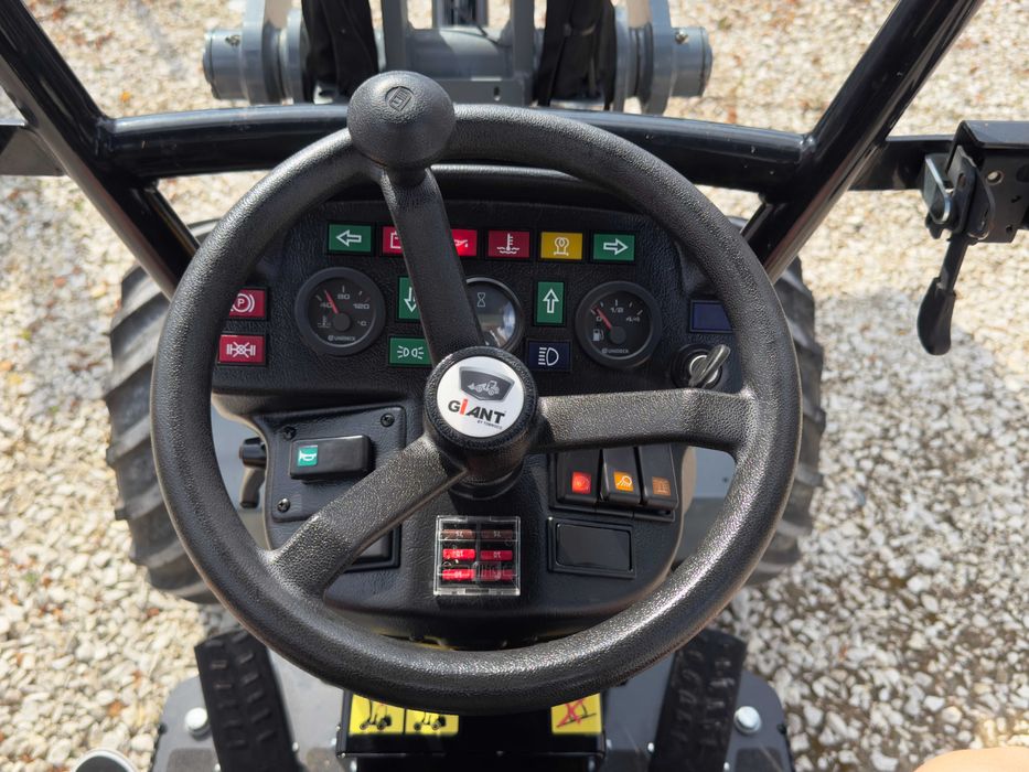 Ładowarka kołowa przegubowa Giant G1500