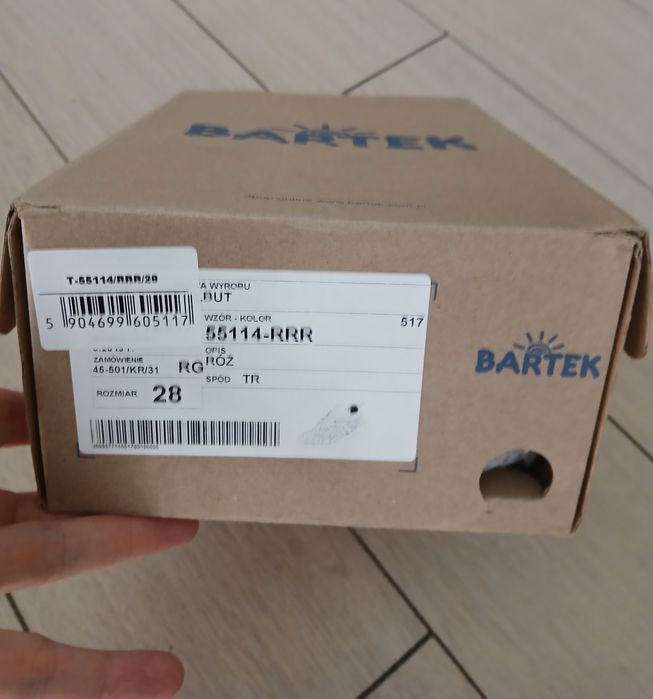 Buty dziecięce sportowe Bartek nowe różowe lekkie  r 28