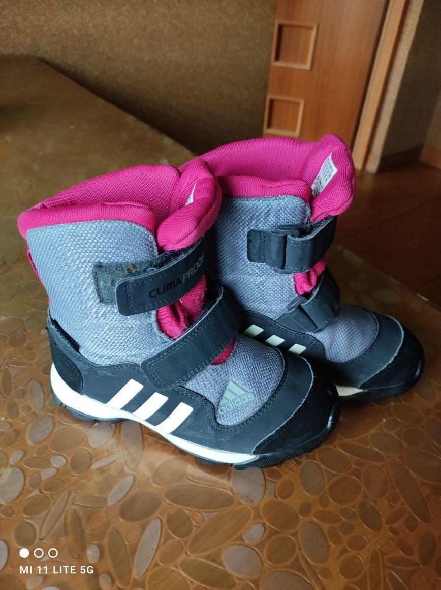 Sprzedam buty adidas dla dziewczynki