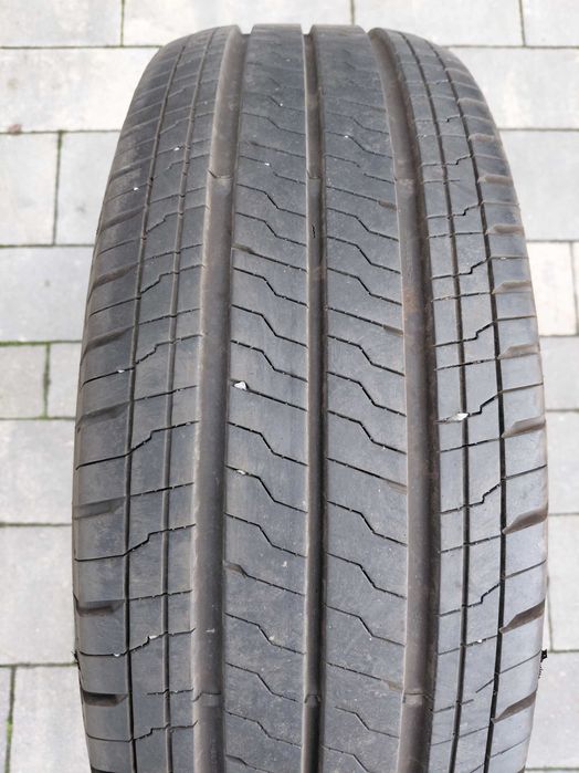 Opona Continental VanContact ECO  215/60 R17 C