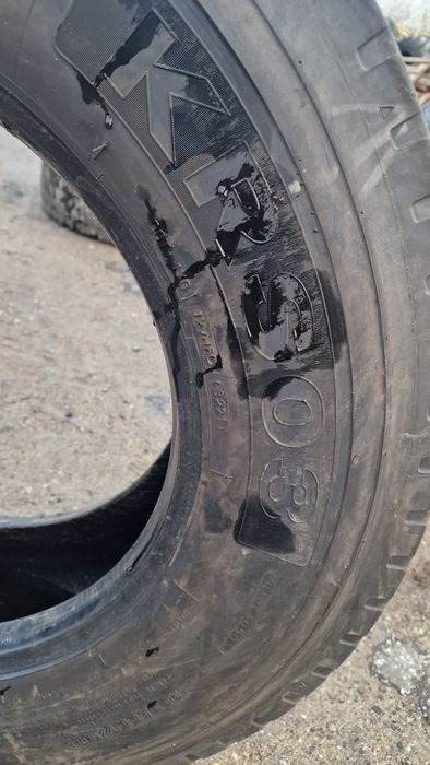 285/70r19.5 Kumho KRS03