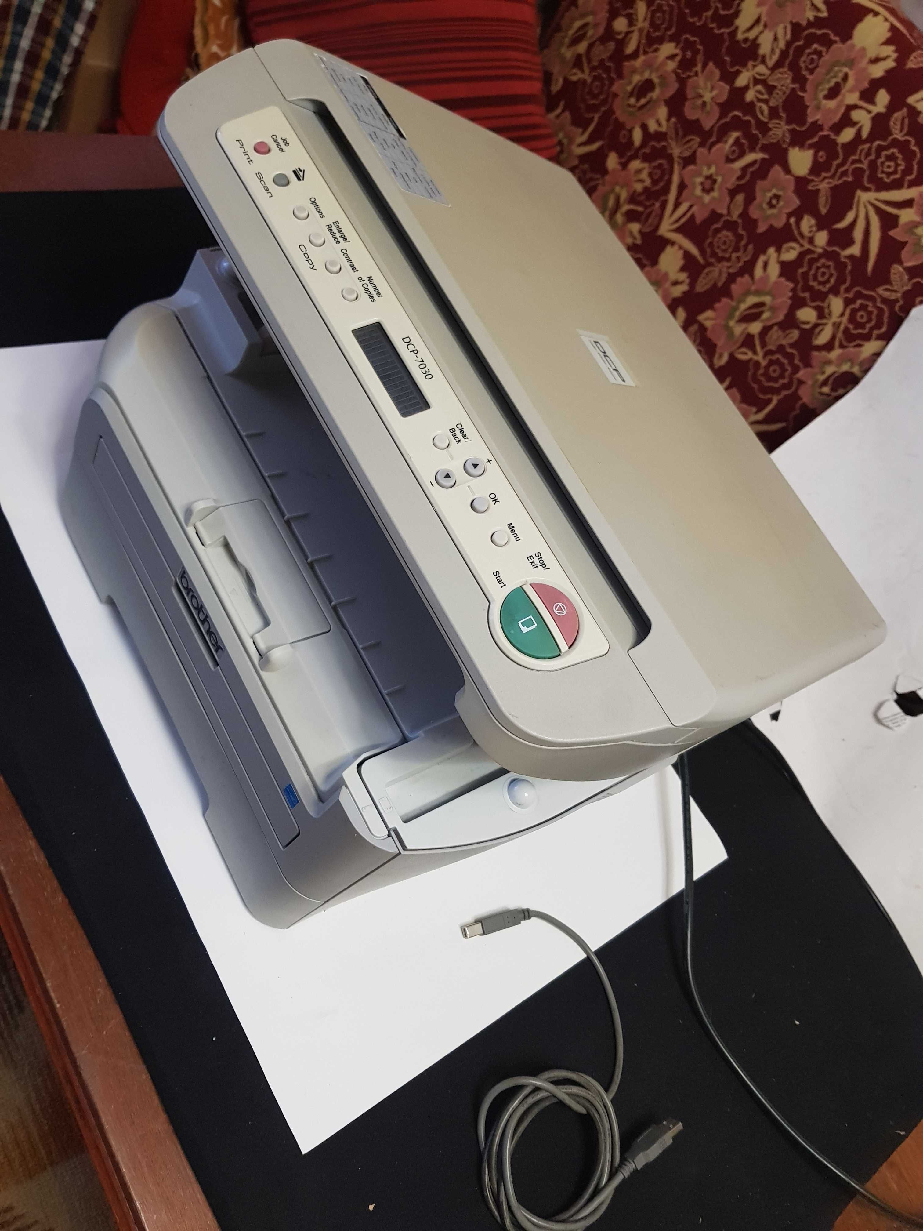 Принтер БФП лазерний Brother DCP-7030