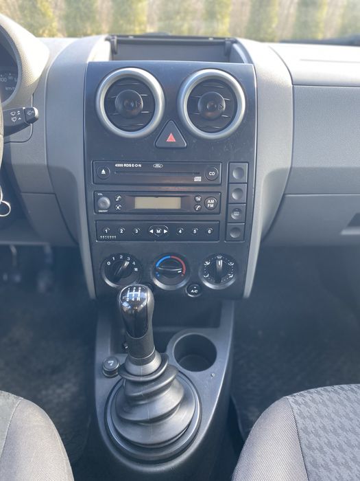 Продаєть Ford Fusion 2003 1.4 Disel