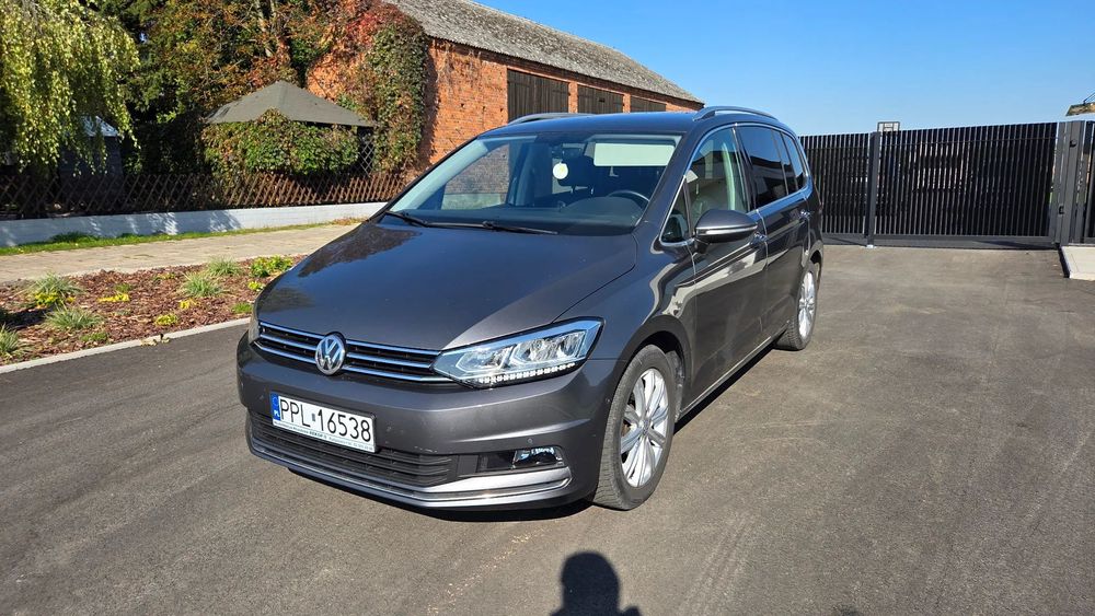 Volkswagen Touran Touran 7 osob Full led Aktywny tempomat