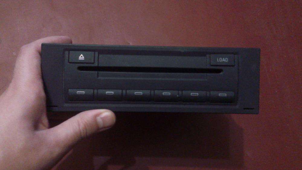 Автомагнитола штатная SKODA Шкода OCTAVIA MK2 CD CHANGER 1Z0 035 11