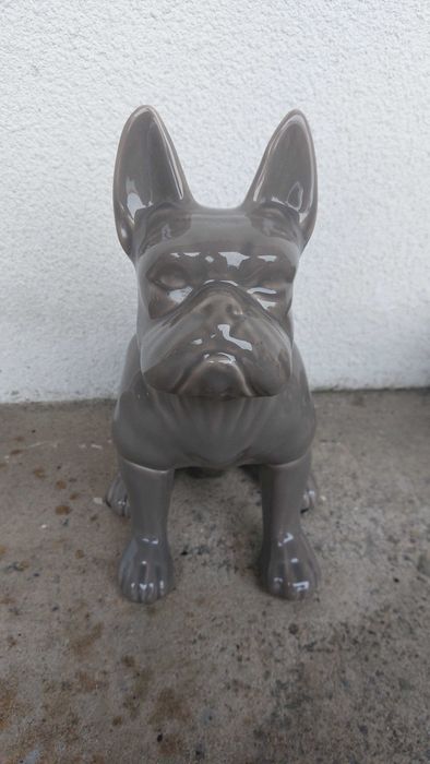 Estatua bulldog francês