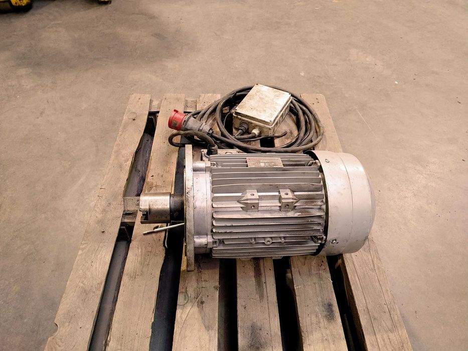 Silnik elektryczny kołnierzowy 11 kW