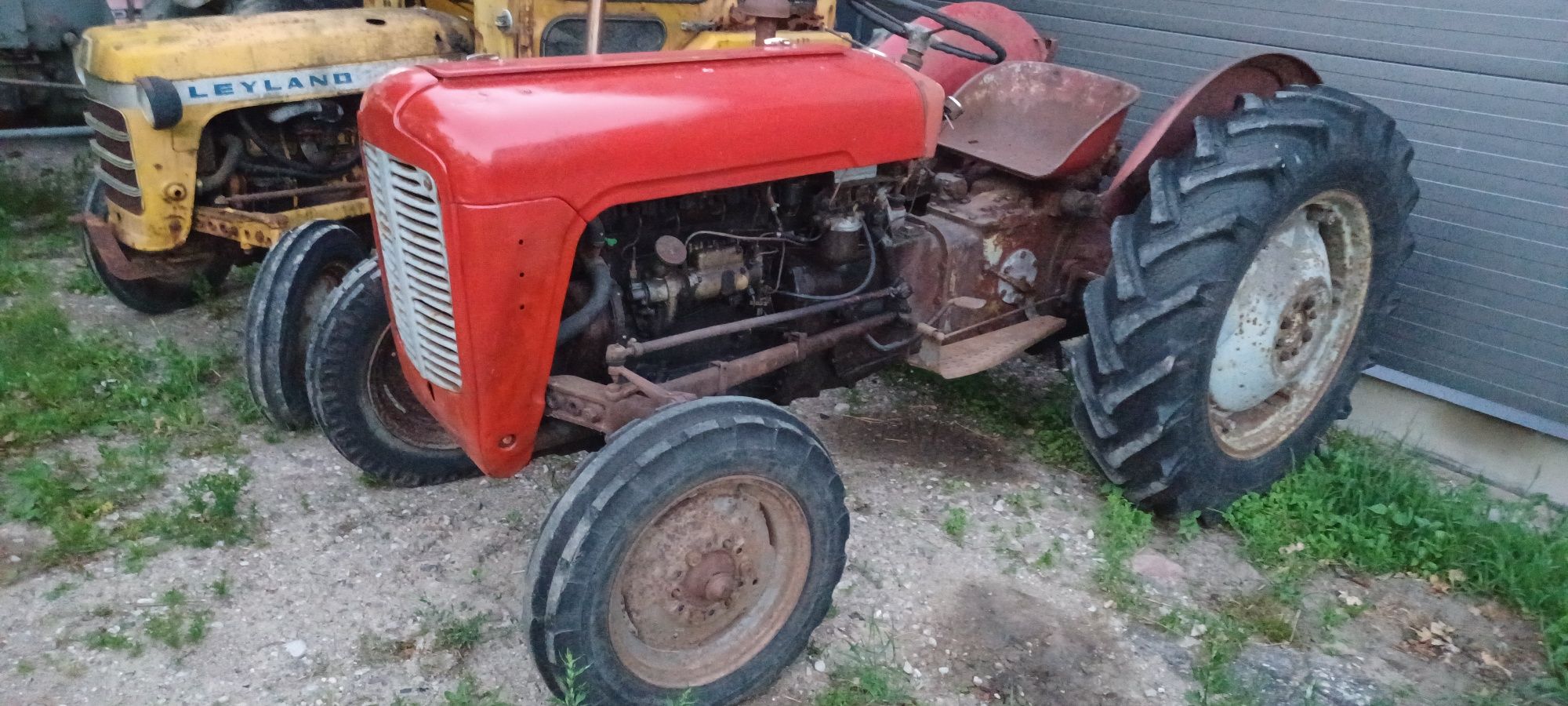 Traktor Ferguson tea 20