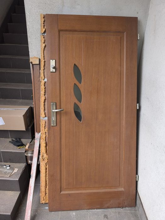 Drzwi wejściowe prawe