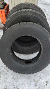 Opona Michelin 245/70 R 19.5 2 szt.