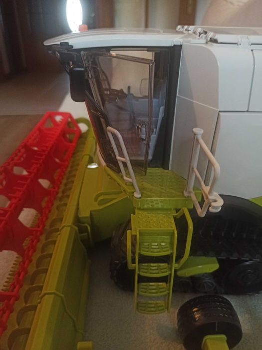 Kombajn Bruder Lexion 780 Claas