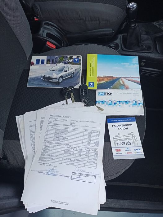 Peugeot 206 2009р 1.4 ГБО 1власник з салону