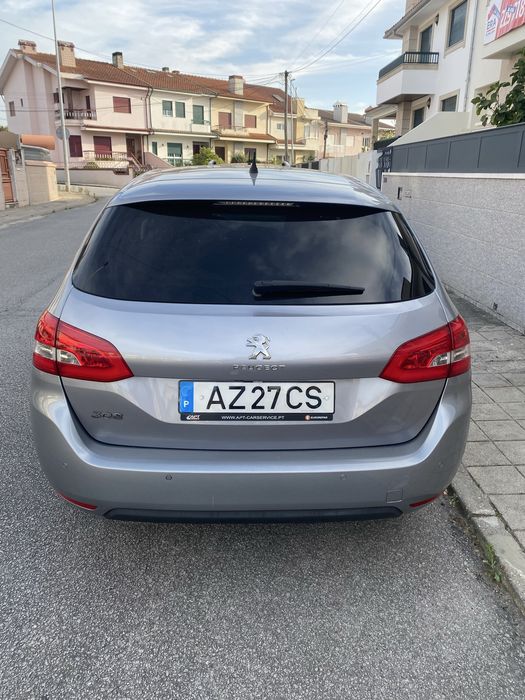 Peugeot 308 SW 1.2 130cv