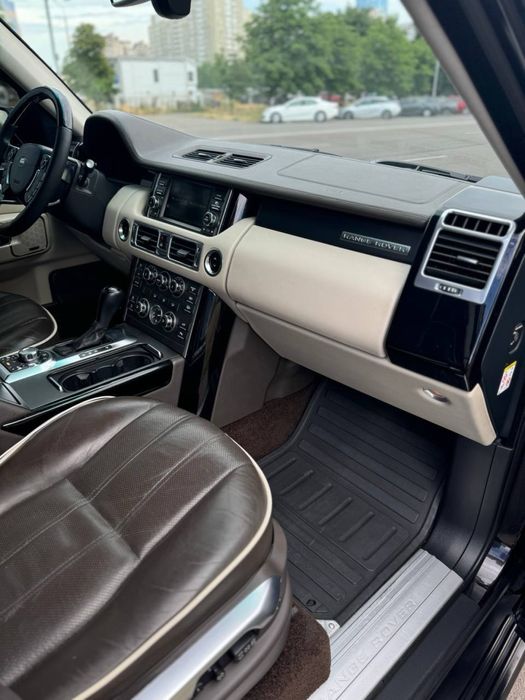 Продам Land Rover Rang Rover 3.6d (2010)