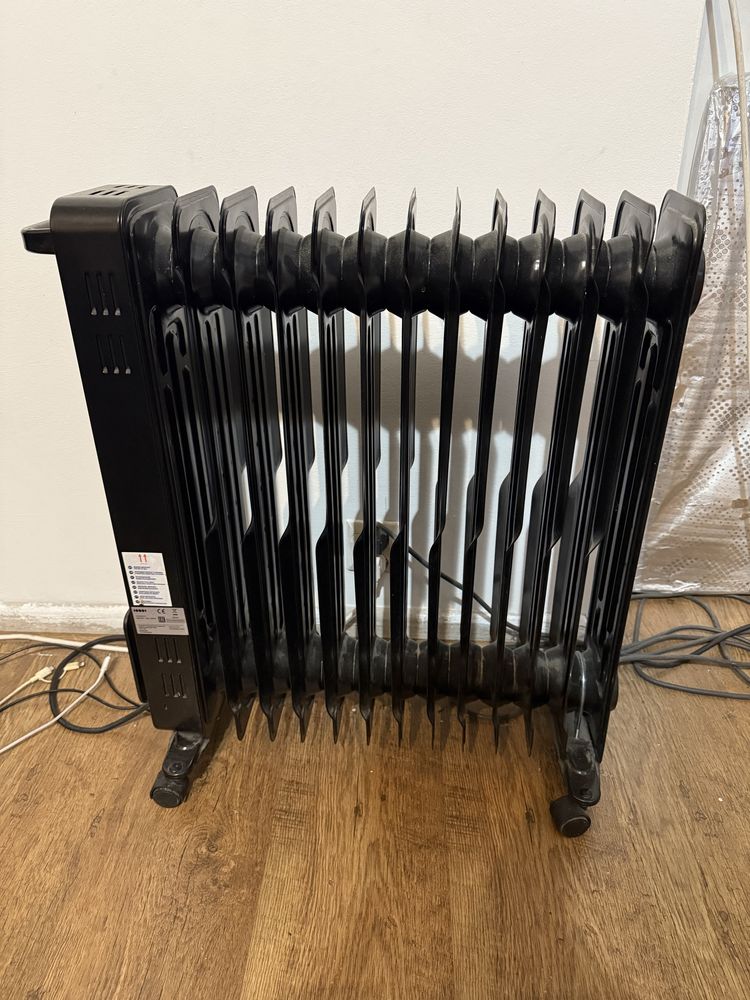 Olejowy Grzejnik elektryczny 3000 W