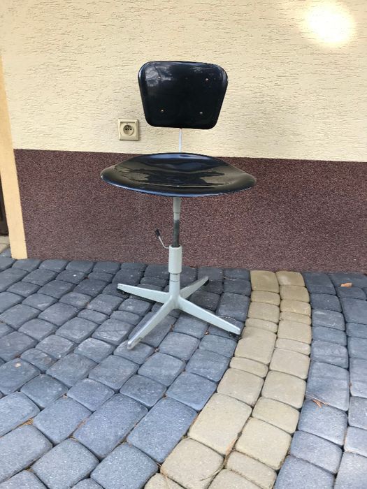 Krzesło industrialne obrotowe lata 70 loft modern vintage