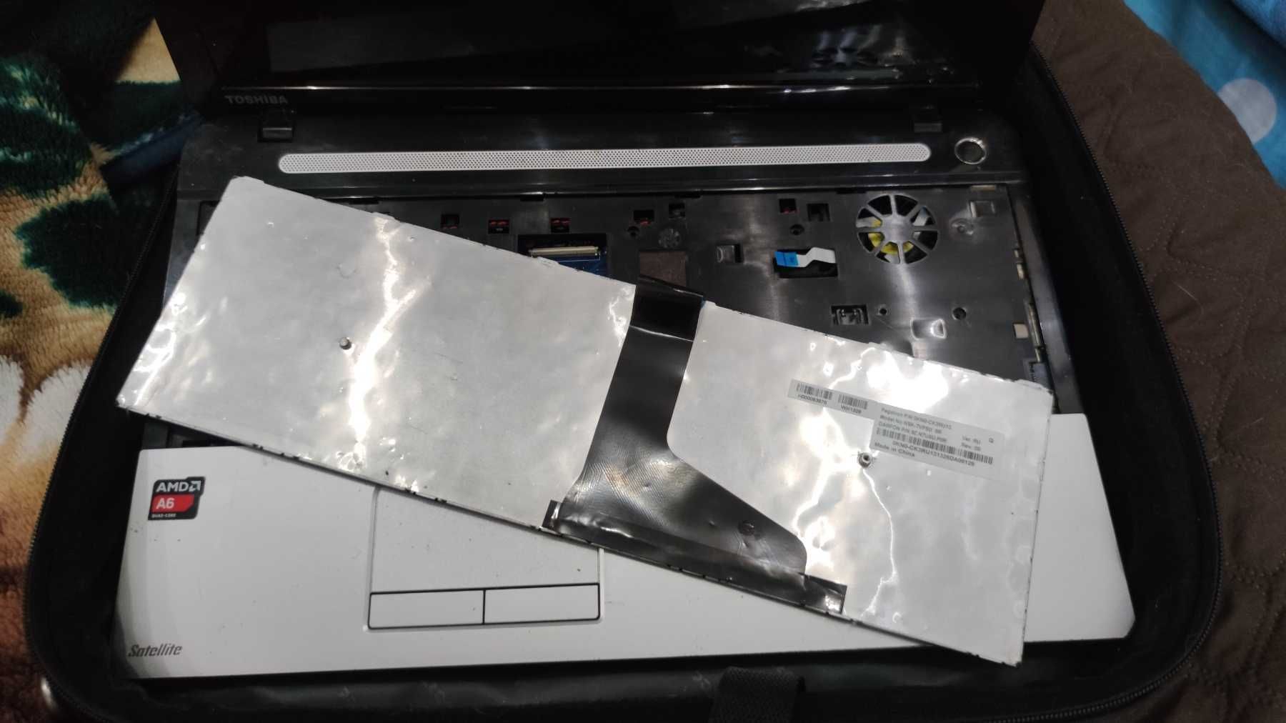 Ноутбук Toshiba Satelite C50D-A-L3S на запчастини