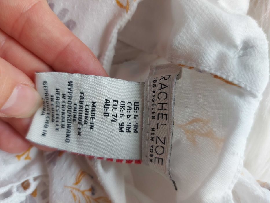 Body ze zdobionymi plecami, Rachel Zoe