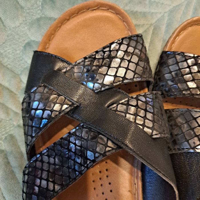 Klapki skorzane damskie