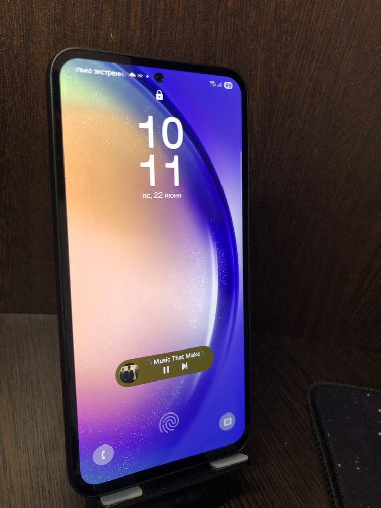 Продам телефон Samsung GALAXY A54 5 G 8/256