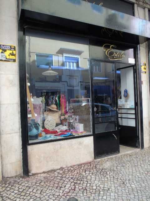 Loja Lisboa muito central.