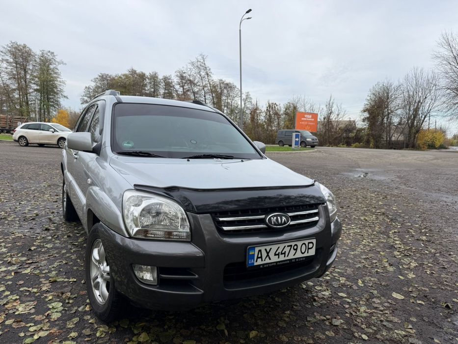 Продам Kia Sportage. 2