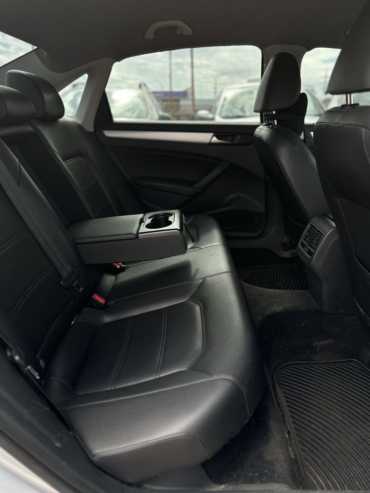 Volkswagen Passat B7 2.5 SE 2013