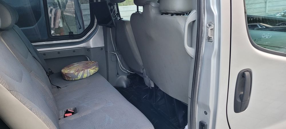 Renault Trafic*2005 rok*1,9 DCI*9 osobowy*Klima*TV*Doinwestowany*I