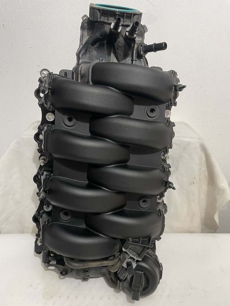 Ford Mustang 6 VI 5.0 V8 N570A kolektor ssący dolotowy