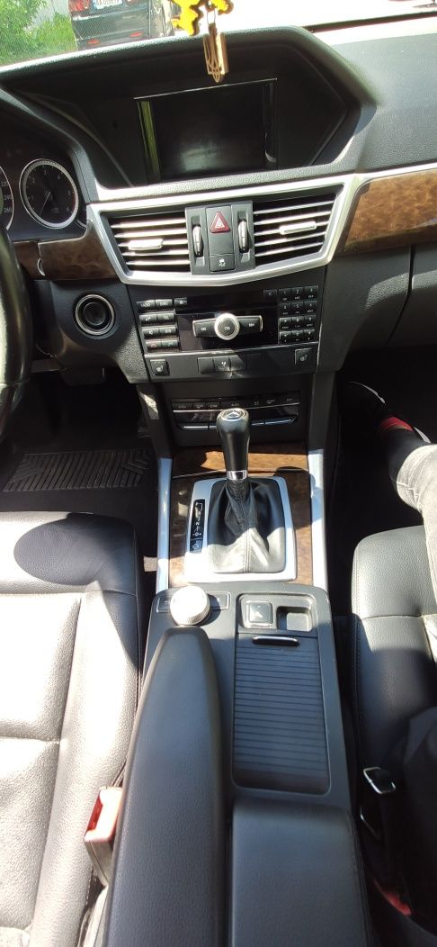 Авто Mercedes-Benz