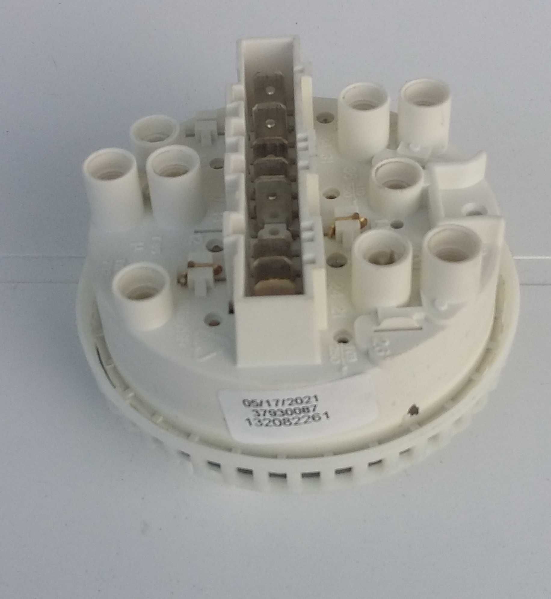 Hydrostat do pralki AEG LAVW1050