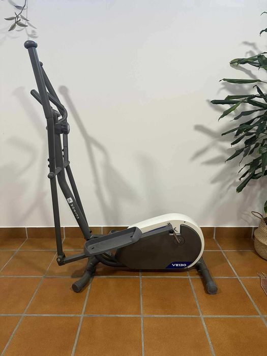 Elíptica Domyos com pouco uso