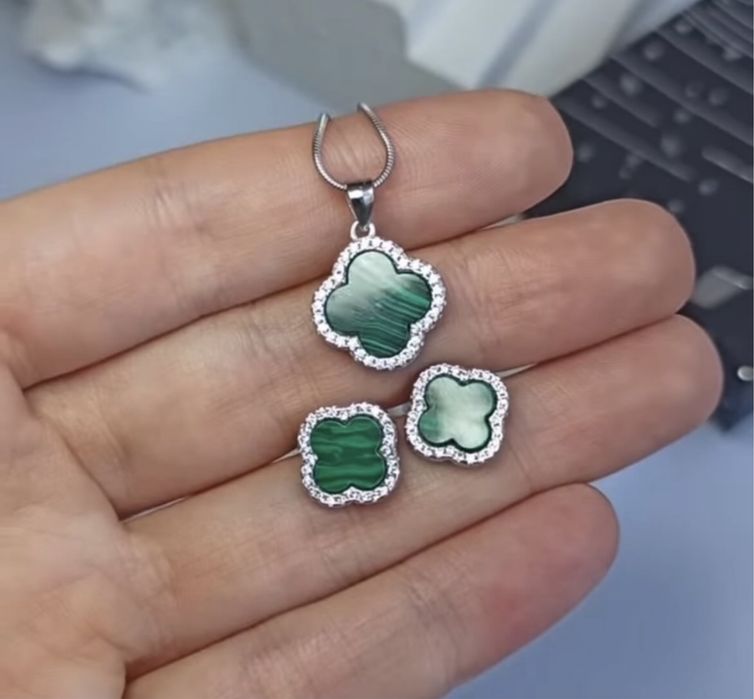 Сережки кулок клевер малахіт