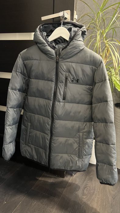 Оригінальна куртка Under Armour 14-15 років