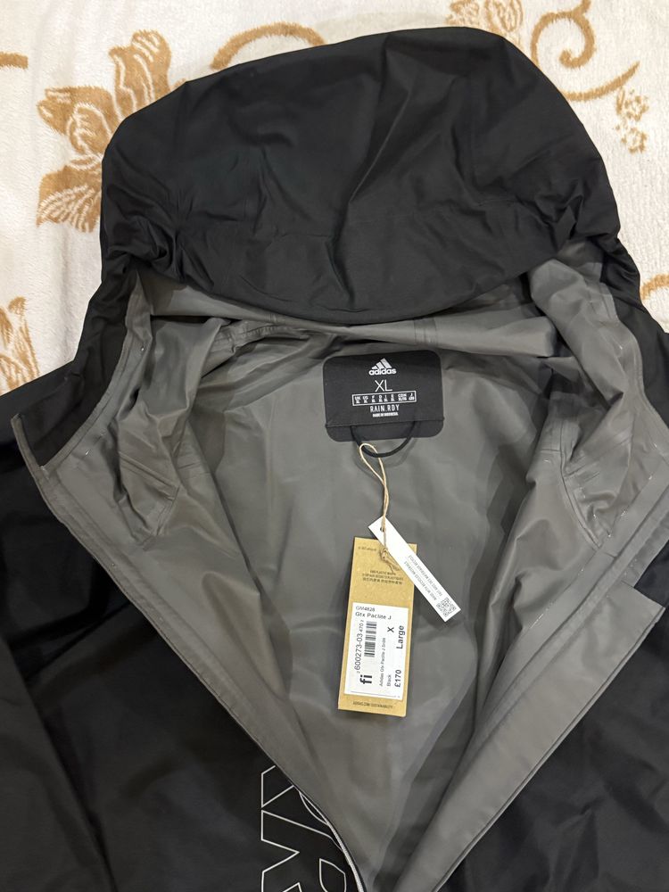 Вітровка Adidas Terrex Gore-Tex Paclite Rain Jacket .Оригінал. / S,M /
