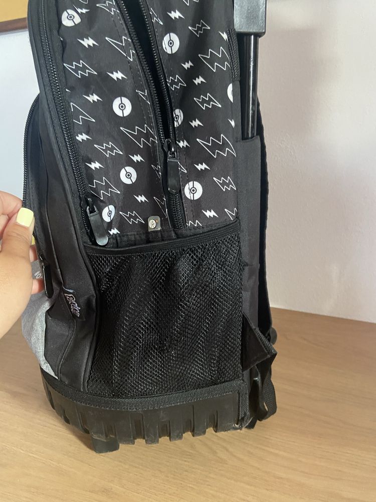 Conjunto Mochila Estojo e Lancheira Pokemon