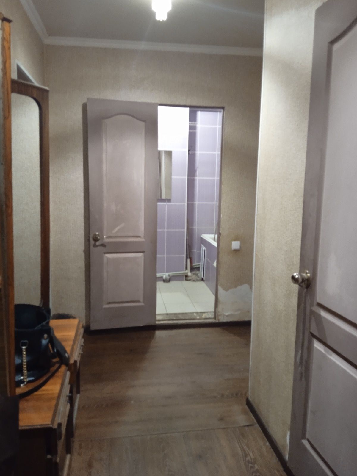 Продам 2х.кімн.кввртуру в мтс .Бірки ( Мерефа)52м 12т.900